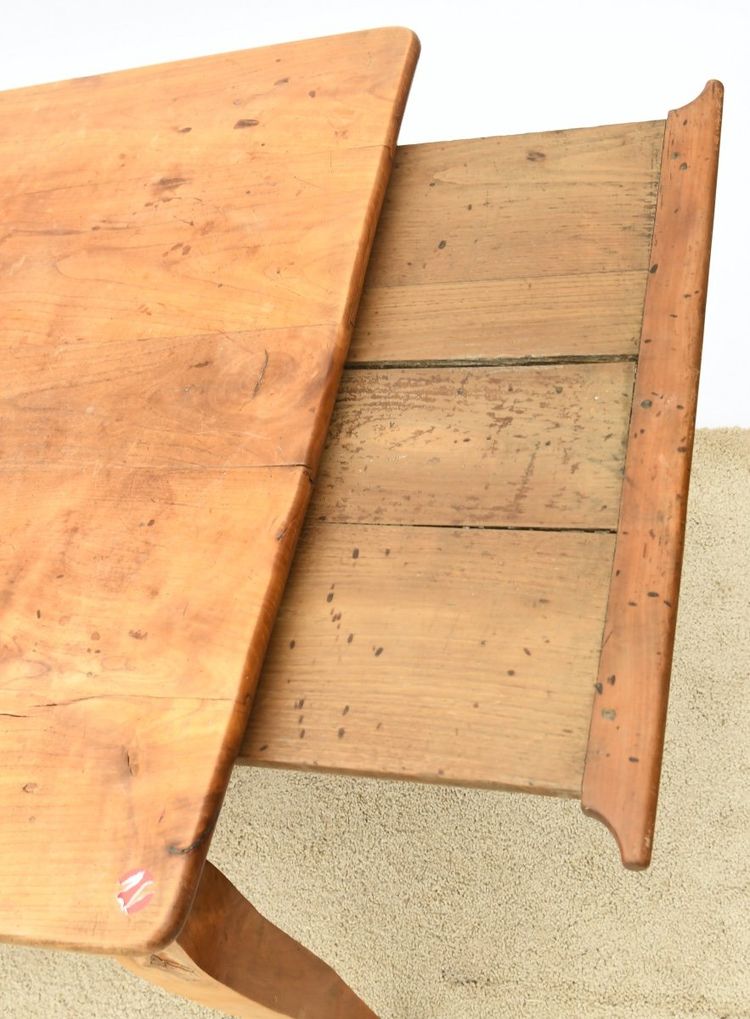 Table De Ferme