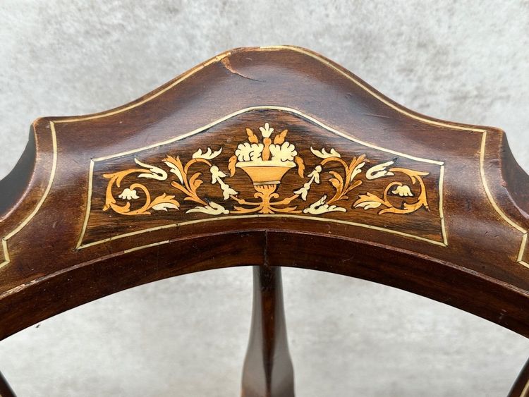 Paire De Fauteuils D‘angle