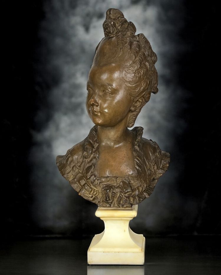 FERNAND CIAM 1886 - 1954 BUSTE DE JEUNE FEMME EN TERRE CUITE PATINÉE SUR SOCLE