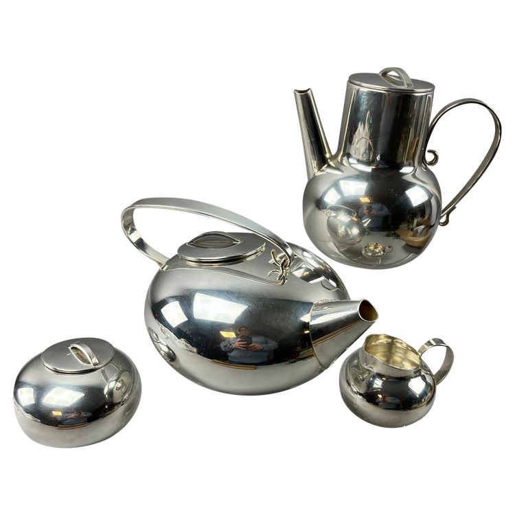 Tea coffee service by Lino Sabattini for Christofle boule model