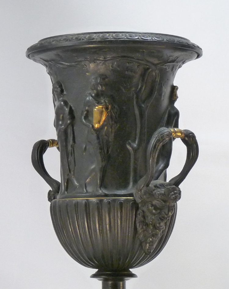 Paire de vases à l'antique en bronze XIXe