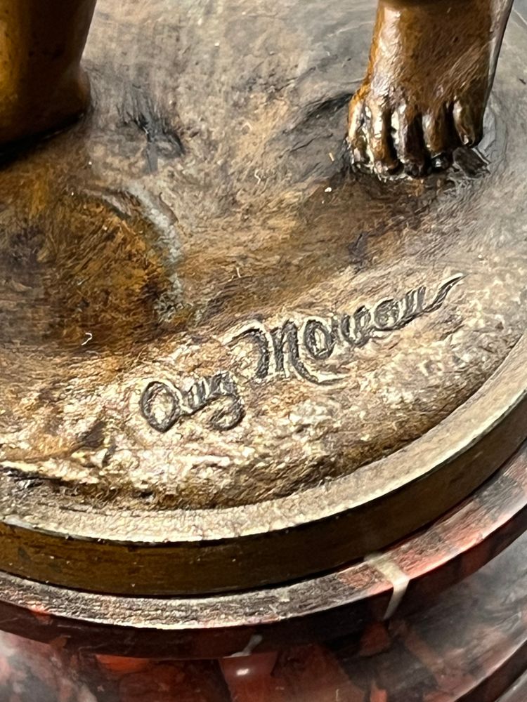 PAIRE DE LAMPE EN BRONZE SIGNÉ " AUGUSTE MOREAU " REPRÉSENTANT DES PUTTI