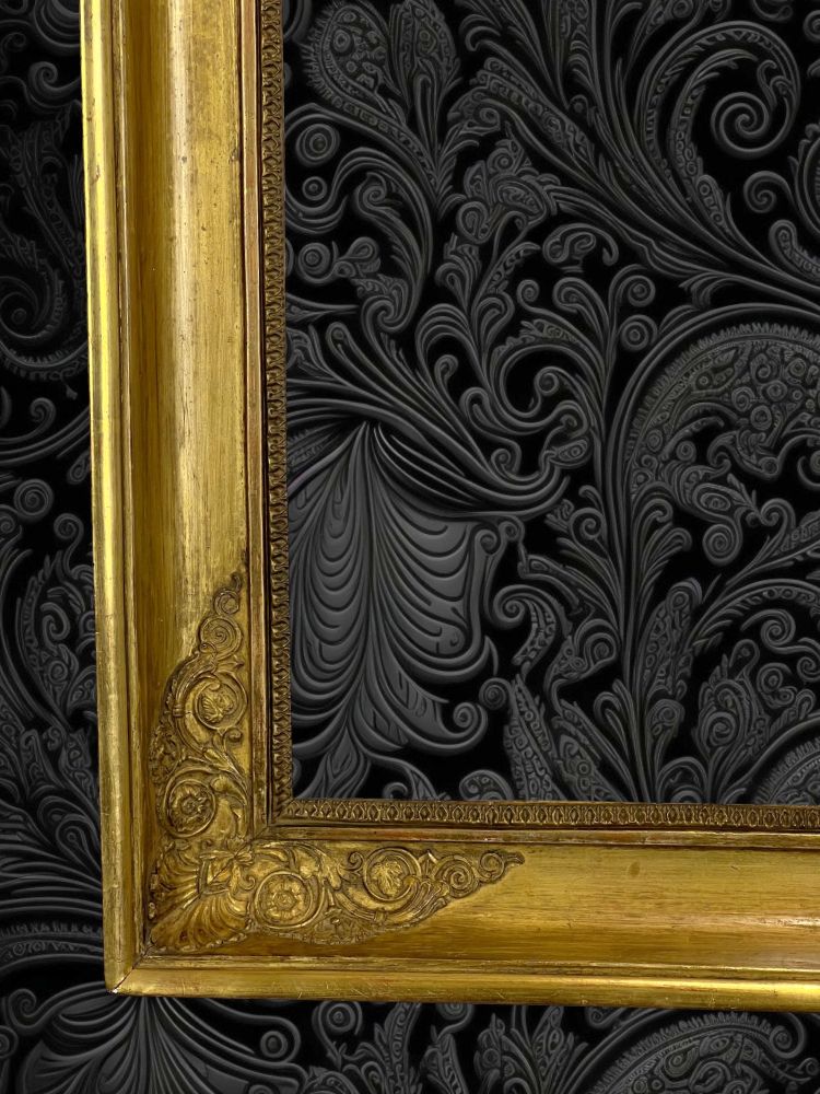 19TH CENTURY EMPIRE PERIOD FRAME IN WOOD / GOLD STUCCO FOR PAINTING 47.5 CM X 37 CM