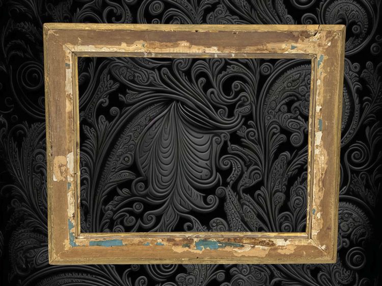 19TH CENTURY EMPIRE PERIOD FRAME IN WOOD / GOLD STUCCO FOR PAINTING 47.5 CM X 37 CM