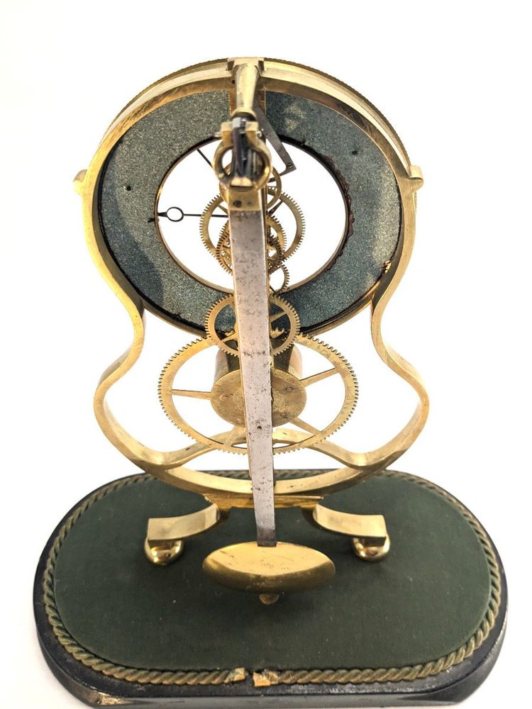 Schöne Skelettuhr aus dem 19. Jahrhundert, Modell "keyhole Frame".