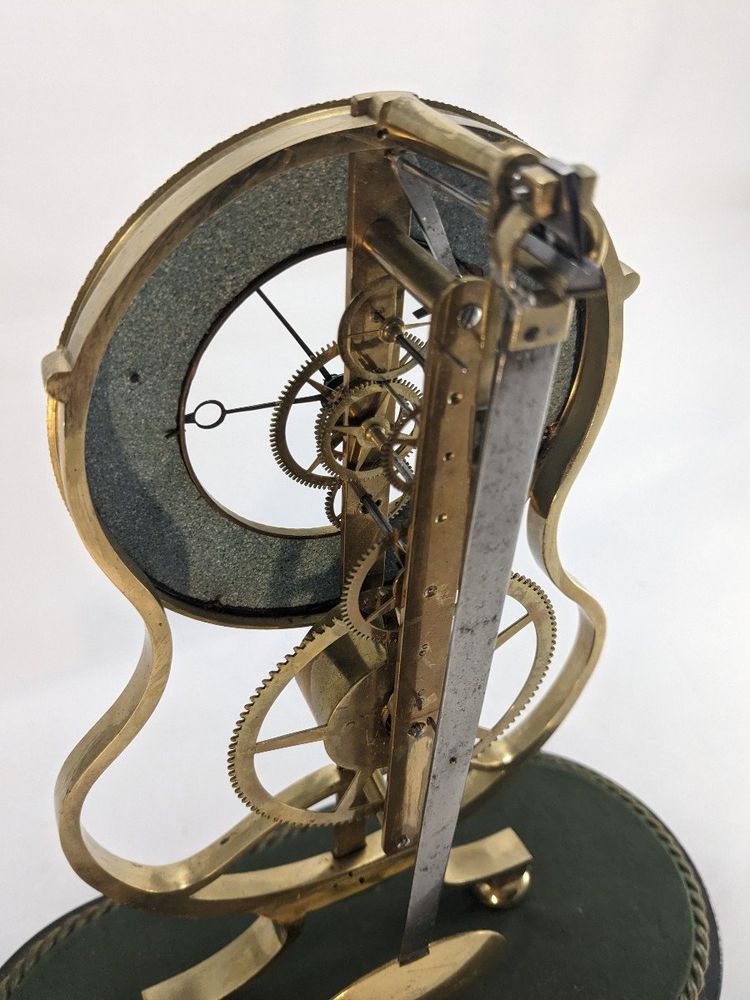Schöne Skelettuhr aus dem 19. Jahrhundert, Modell "keyhole Frame".