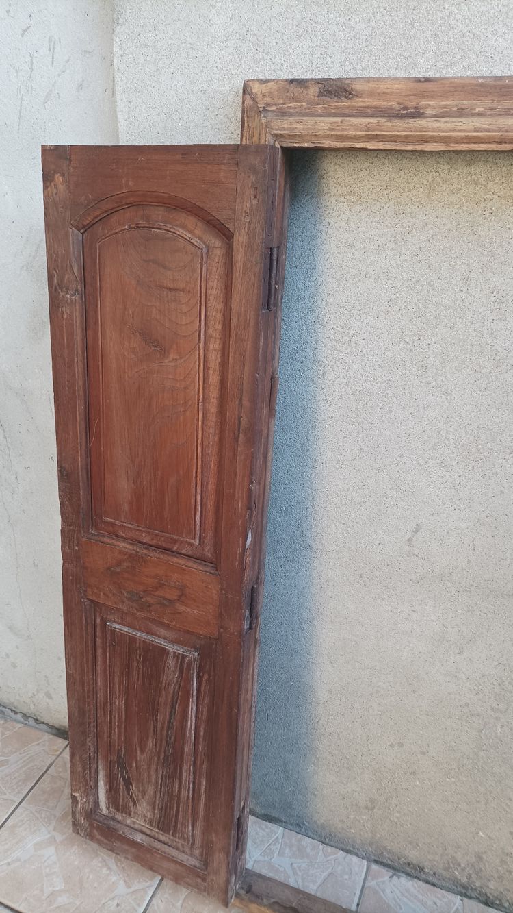 Old cupboard doors, beech wall bookcase (2)