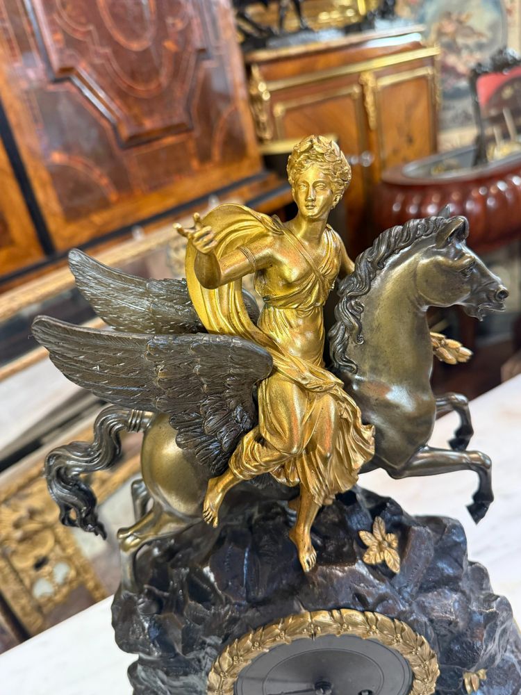 CLOCK KNOWN AS CHARLES X PERIOD