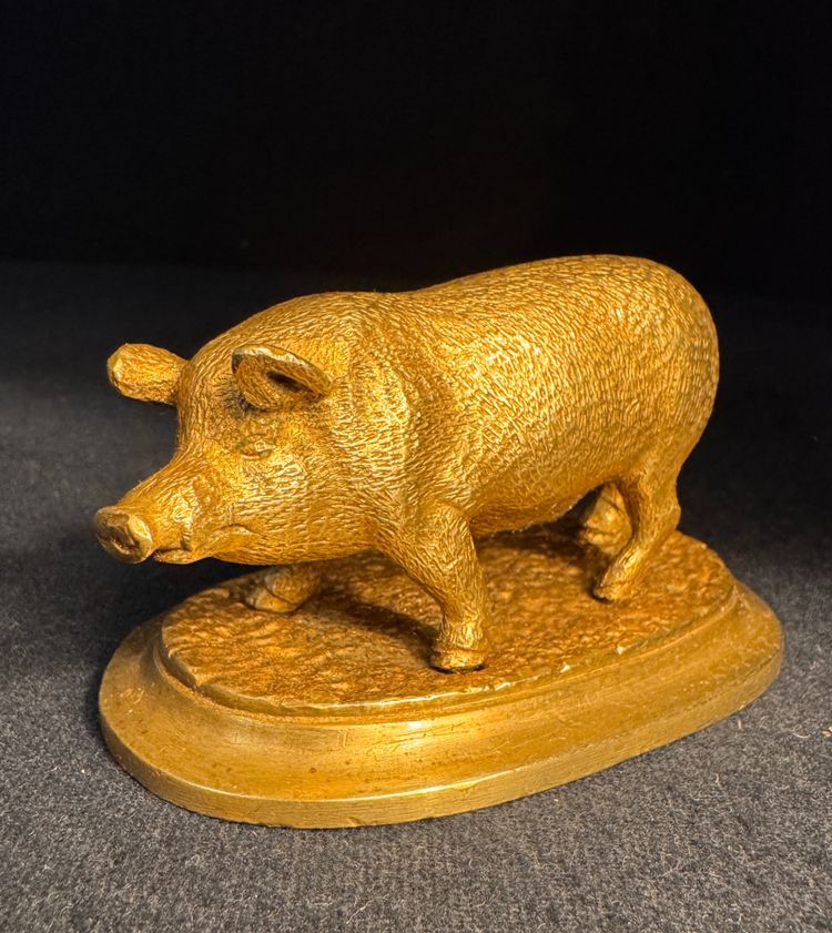Vergoldete Bronze-Tierskulptur „Schwein“, spätes 19. Jahrhundert