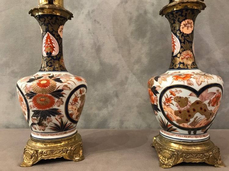 Bellissima coppia di lampade a olio IMARI, XIX secolo