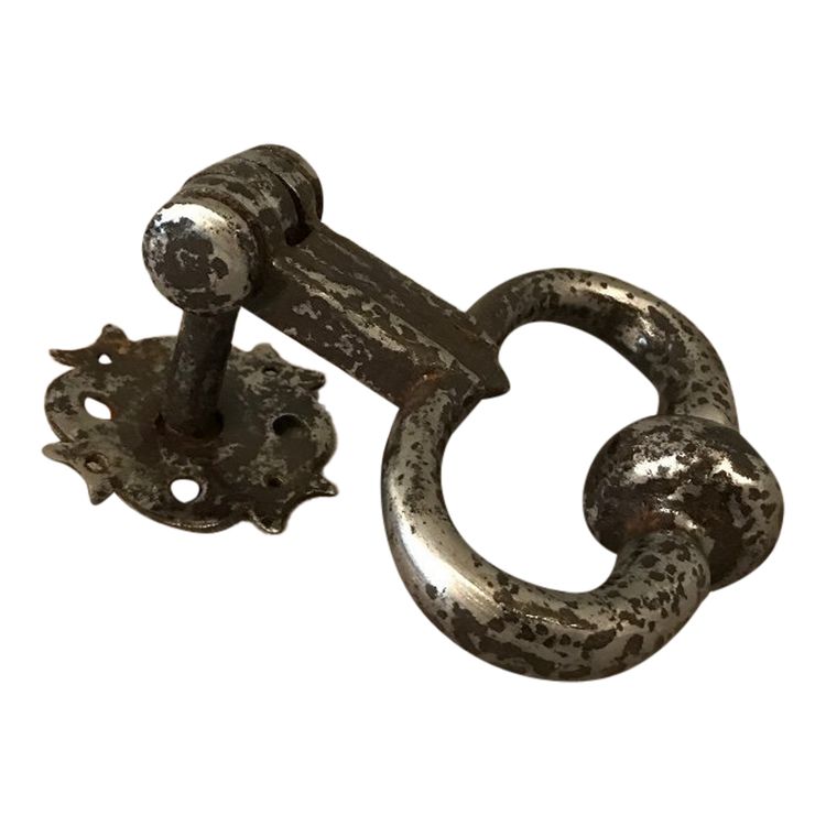Heurtoir de porte  en fer forgé d'époque 18 ème 