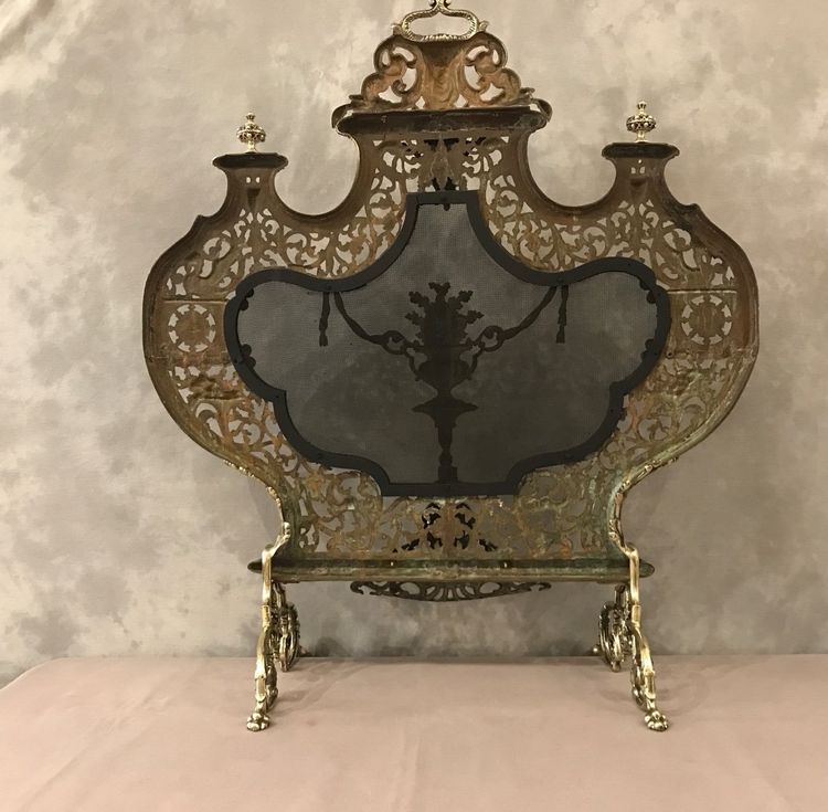 Beautiful 19th century bronze fireplace screen