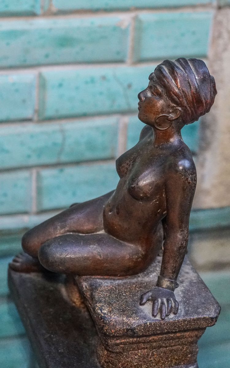Emmanuel VILLANIS (1858-1914) Young chained slave seated