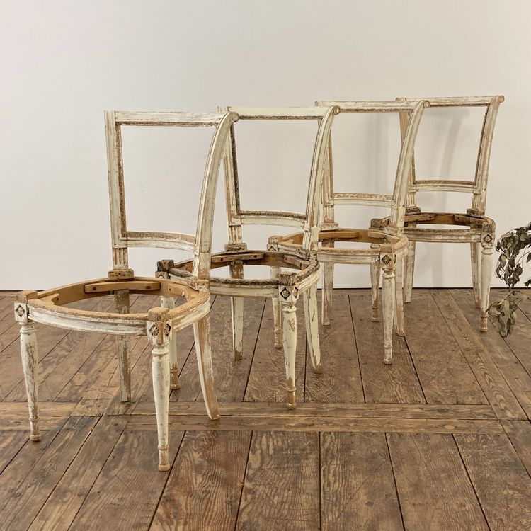 Série de 4 chaises de style  Directoire