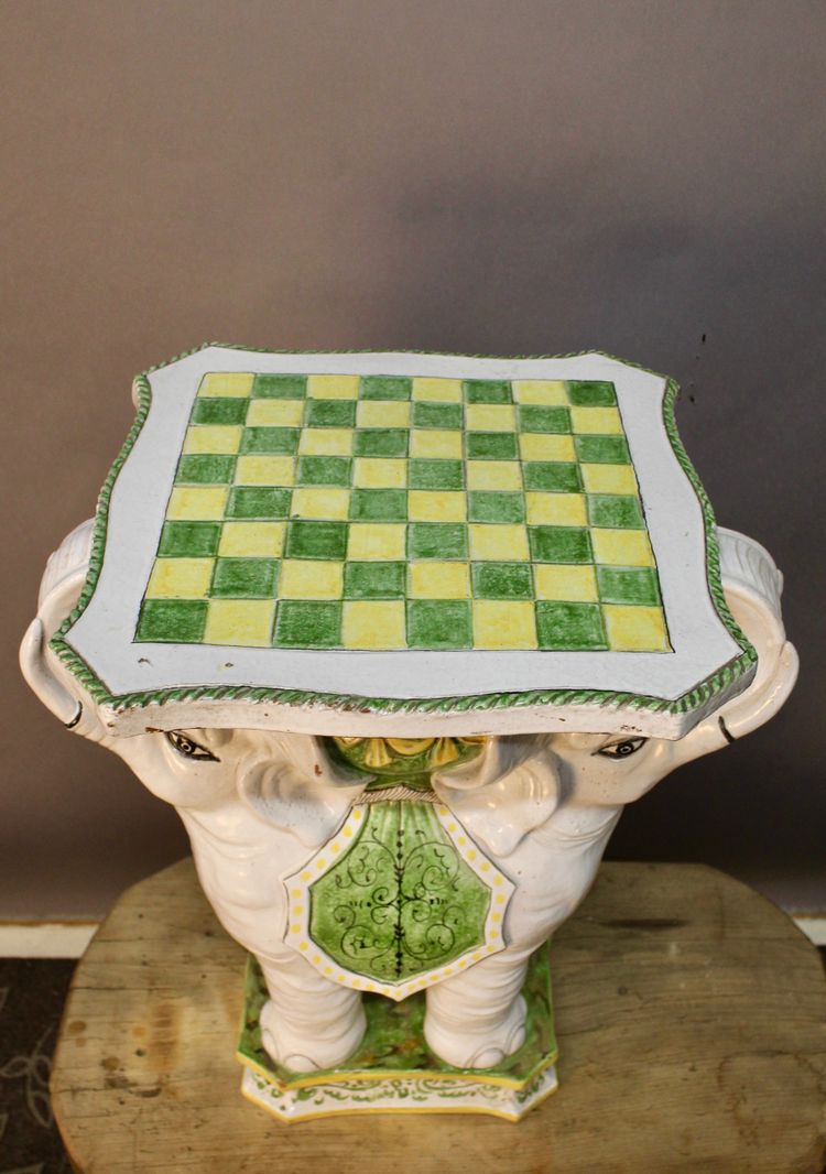 Sella a scacchi in ceramica Double Elephant