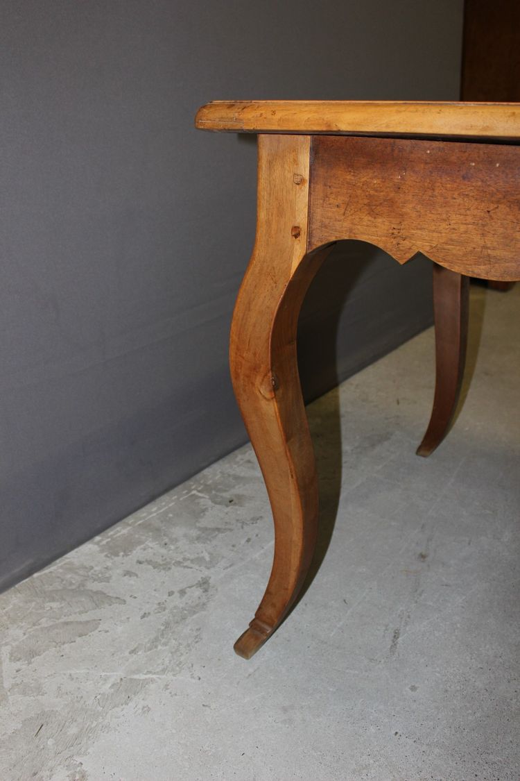 Table De Style Louis XV En Noyer Fin XIX