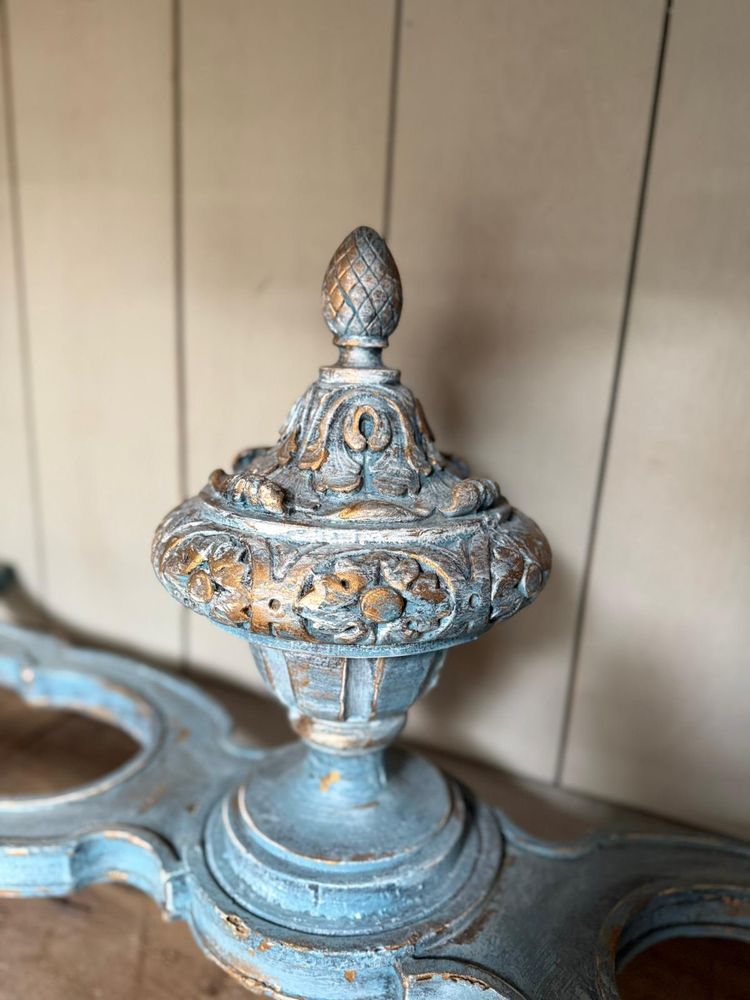 Console italienne avec mascarons et belle sculpture datant du 19e siècle 