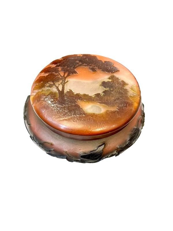 Emile Gallé Bonbonnière Art Nouveau "Paysage Lacustre"