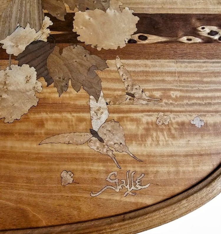 Emile Gallé Table à Thé Art nouveau "Viorne Boule de Neige et  Papillons"