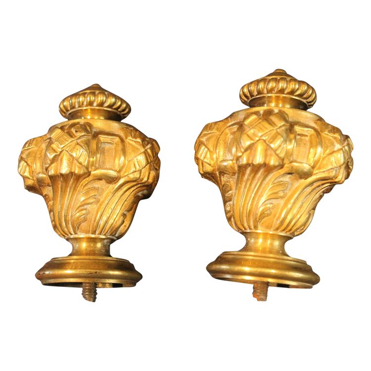 Paire de portes embrasses à rideaux en bronze de style Louis XVI époque 19ème