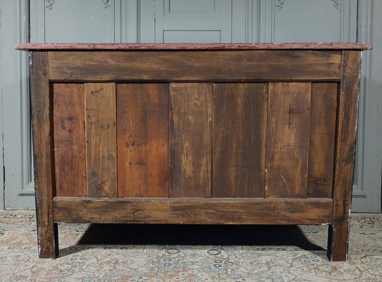 Cassettiera d'epoca Regency. Piano in finto marmo.