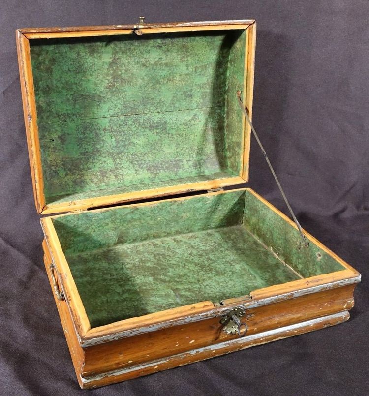 Large Wig Box