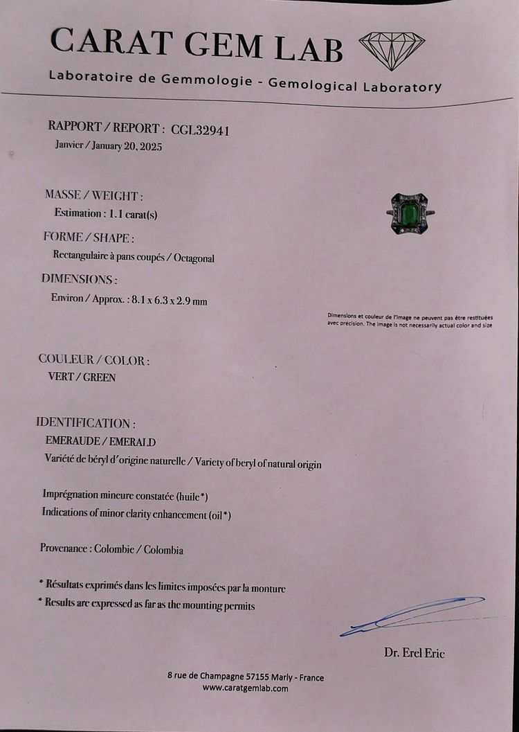 Bague Art Déco Ornée d'Une émeraude De Colombie (certificat), Platine.