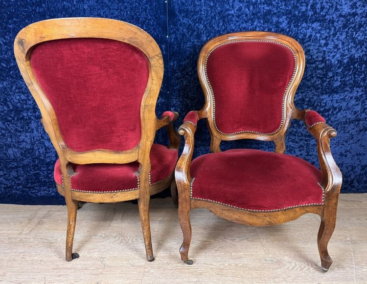 Coppia di poltrone d'epoca Luigi Filippo in noce