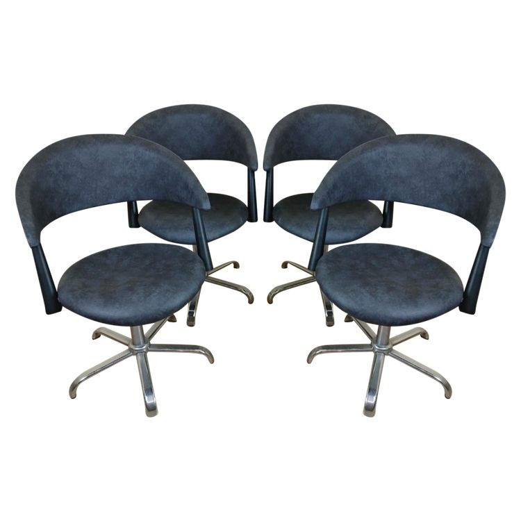 Set di quattro poltrone d'epoca circa 1980
