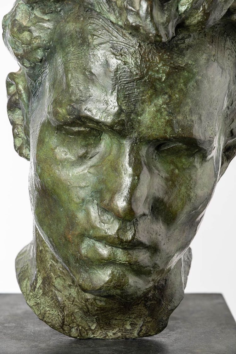 Bronzebüste eines jungen Mannes - ECCE HOMO