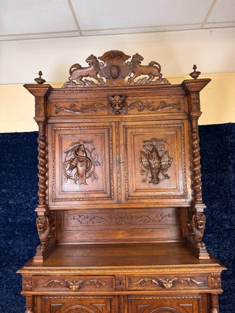 Buffet De Pavillon De Chasse Style Renaissance En Chêne Massif Vers 1850