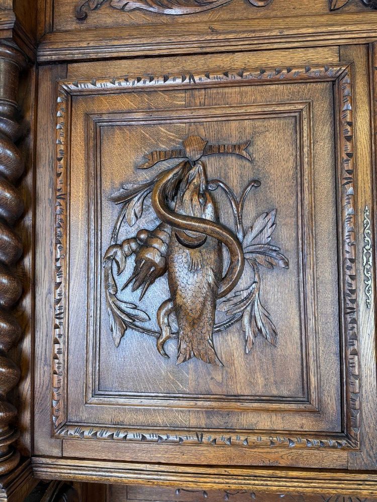 Buffet De Pavillon De Chasse Style Renaissance En Chêne Massif Vers 1850