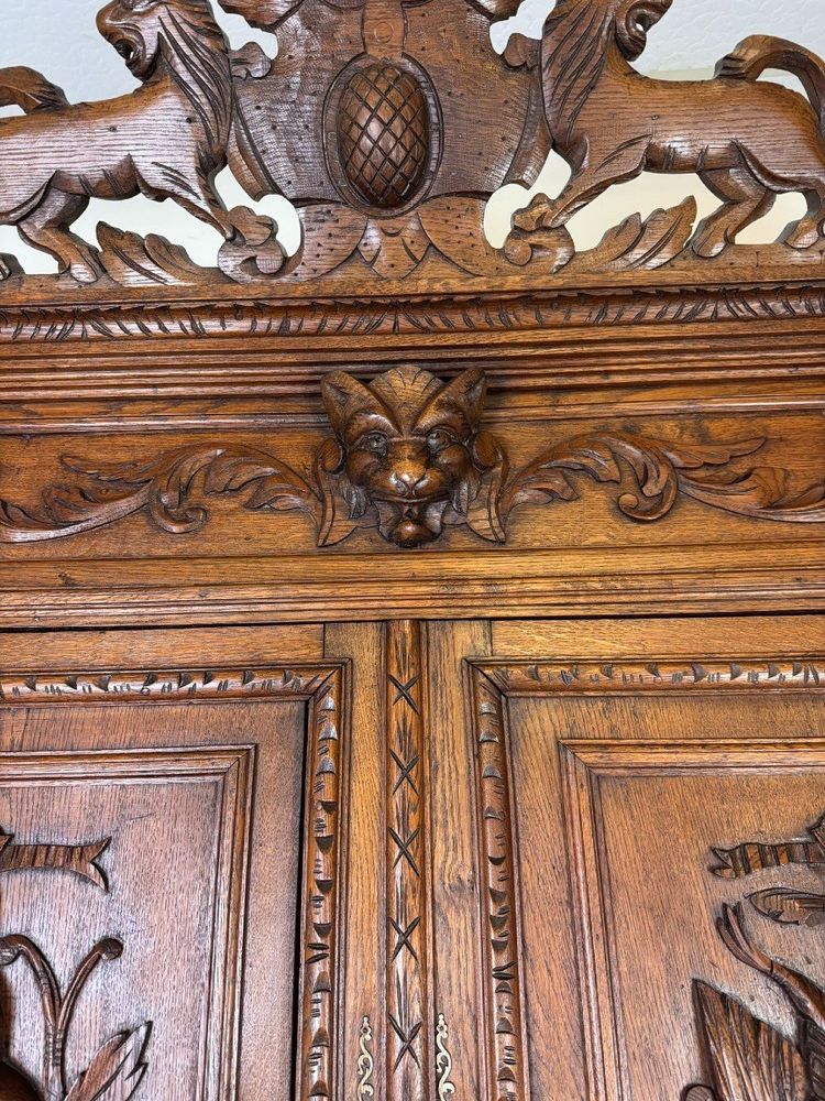 Buffet De Pavillon De Chasse Style Renaissance En Chêne Massif Vers 1850