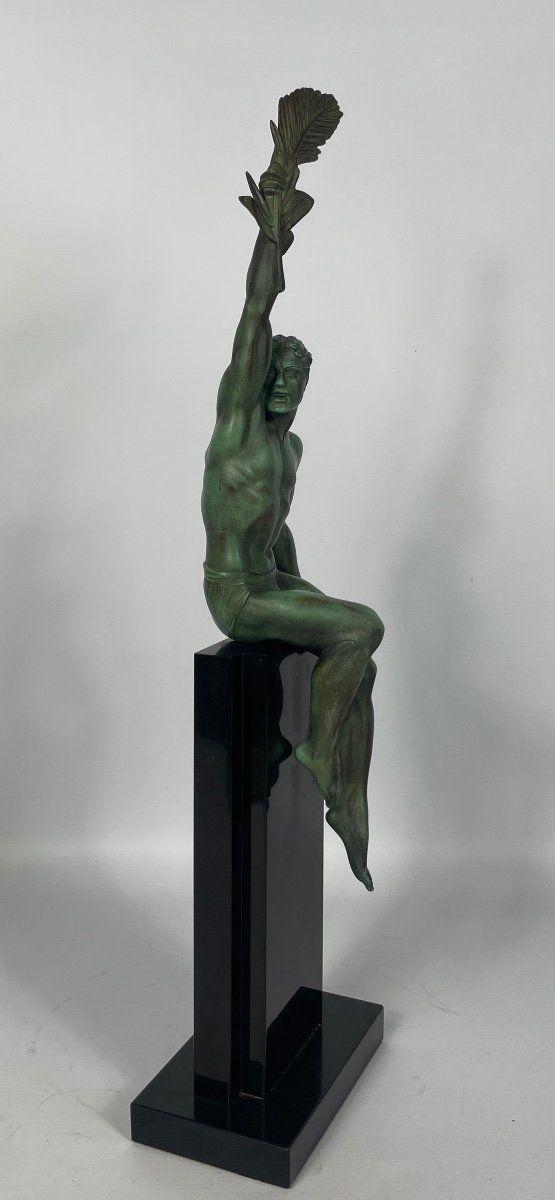 "Victoire" Sculpture Pierre Le Faguays edited by Max Le Verrier