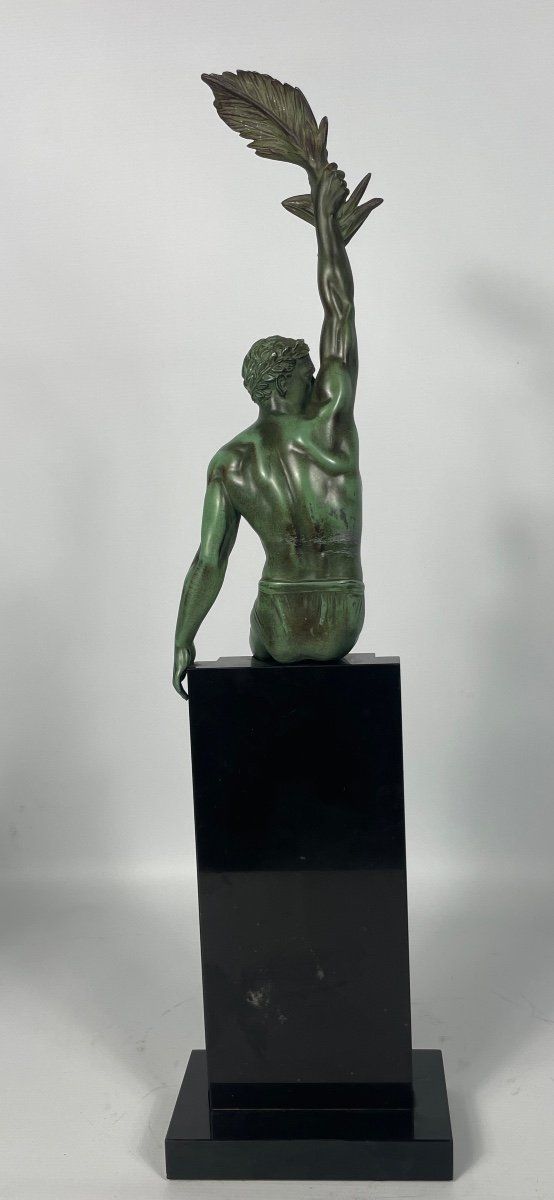 "Victoire" Sculpture Pierre Le Faguays edited by Max Le Verrier