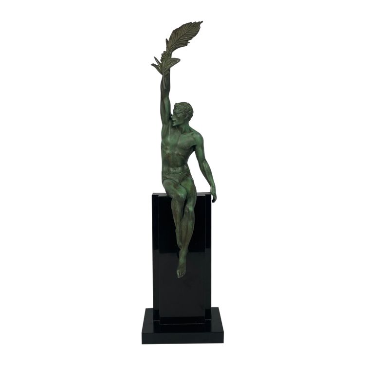"Victoire" Sculpture Pierre Le Faguays edited by Max Le Verrier