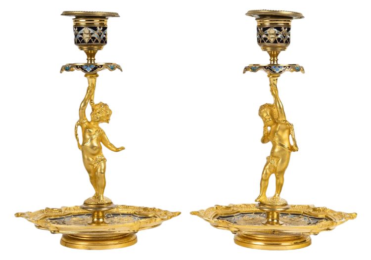 Coppia di candelieri in bronzo dorato e smalto cloisonné, fine XIX secolo