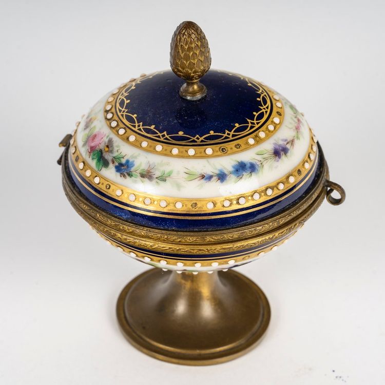 Kleine Bonbonniere auf Fuß, Epoche Napoleon III