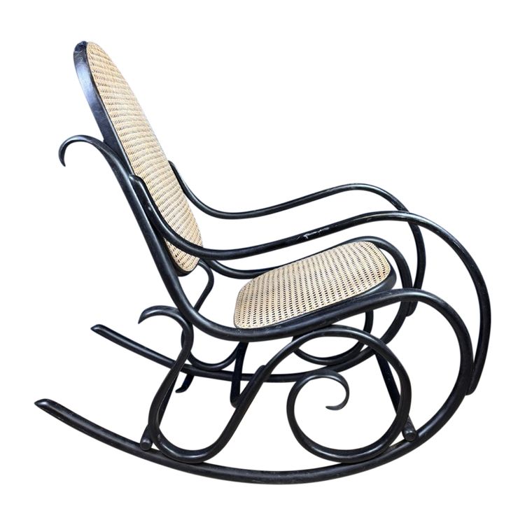 Schaukelstuhl Im Geschmack Von Thonet Aus Gebogenem Holz Geschwärzt