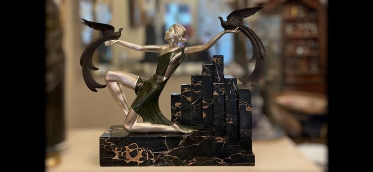 Scultura Uccelli del Paradiso, Bronzo Art Déco, Marmo Portor, Firmata G. Daverny