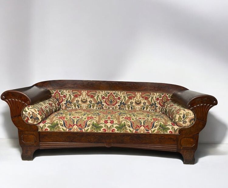Divano in mogano del periodo Biedermeier 1820 circa