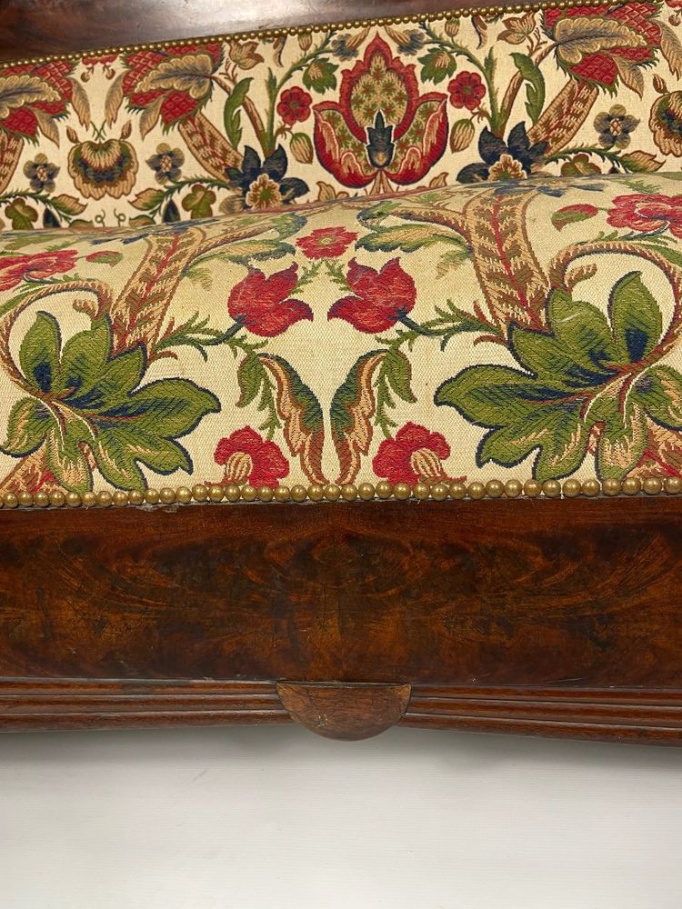 Divano in mogano del periodo Biedermeier 1820 circa
