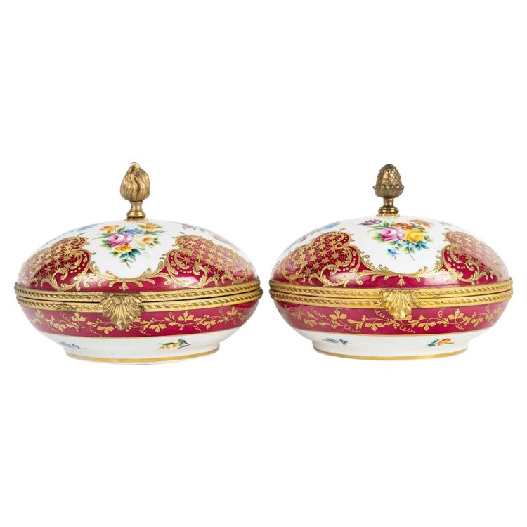 A Pair Of Porcelain Jewelry Boxes, Late 19th Century