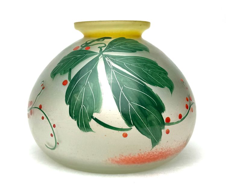 Vase en verre à décor des Groseilles 