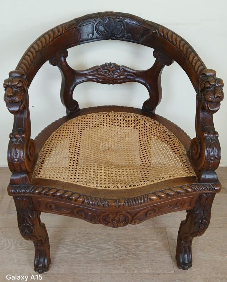 Fauteuil De Bureau Style Renaissance En Chêne Massif Vers 1850