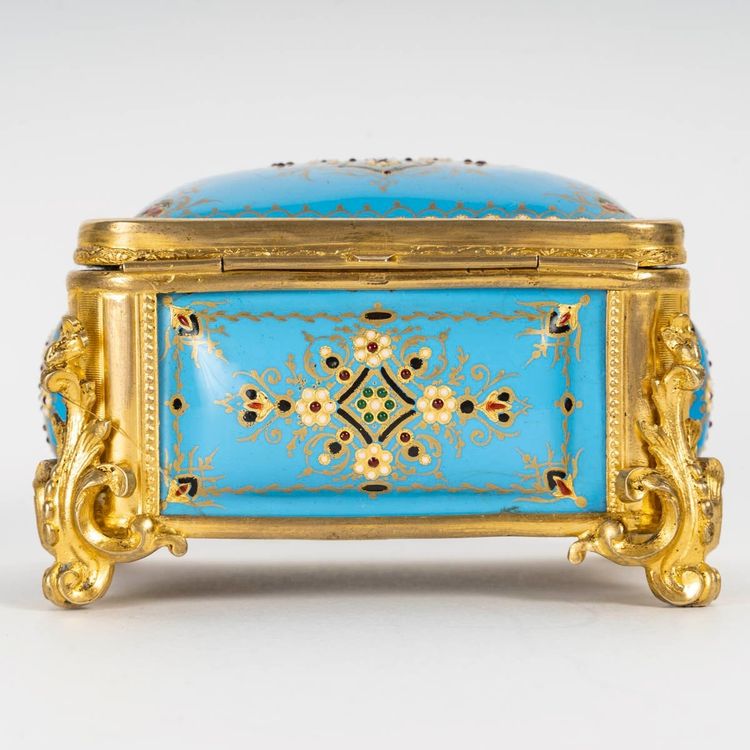 Scatola per gioielli in bronzo dorato e smalto, fine XIX secolo