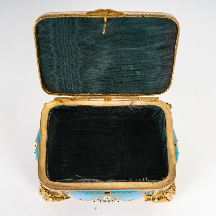 Scatola per gioielli in bronzo dorato e smalto, fine XIX secolo