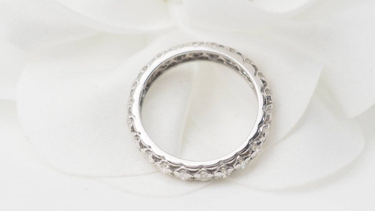 Fede americana in oro bianco e diamanti 0,88 carati