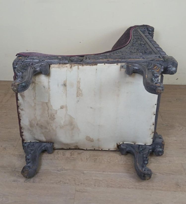 Fauteuil Prie Dieu Renaissance De Forme Bateau circa 1850
