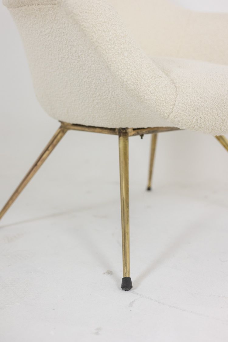 Paire de fauteuils cocktail en laiton doré. Années 1960. LS42411551